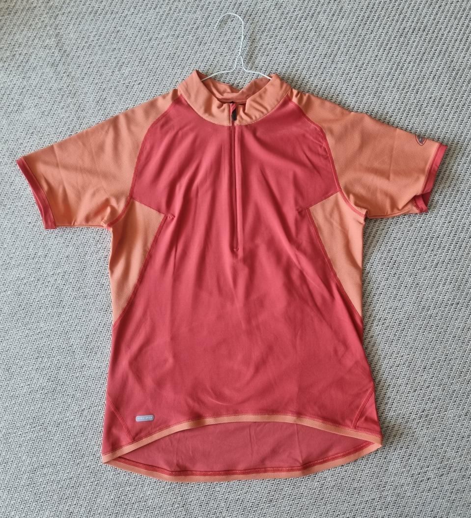 나이키 드라이핏 반팔티 M