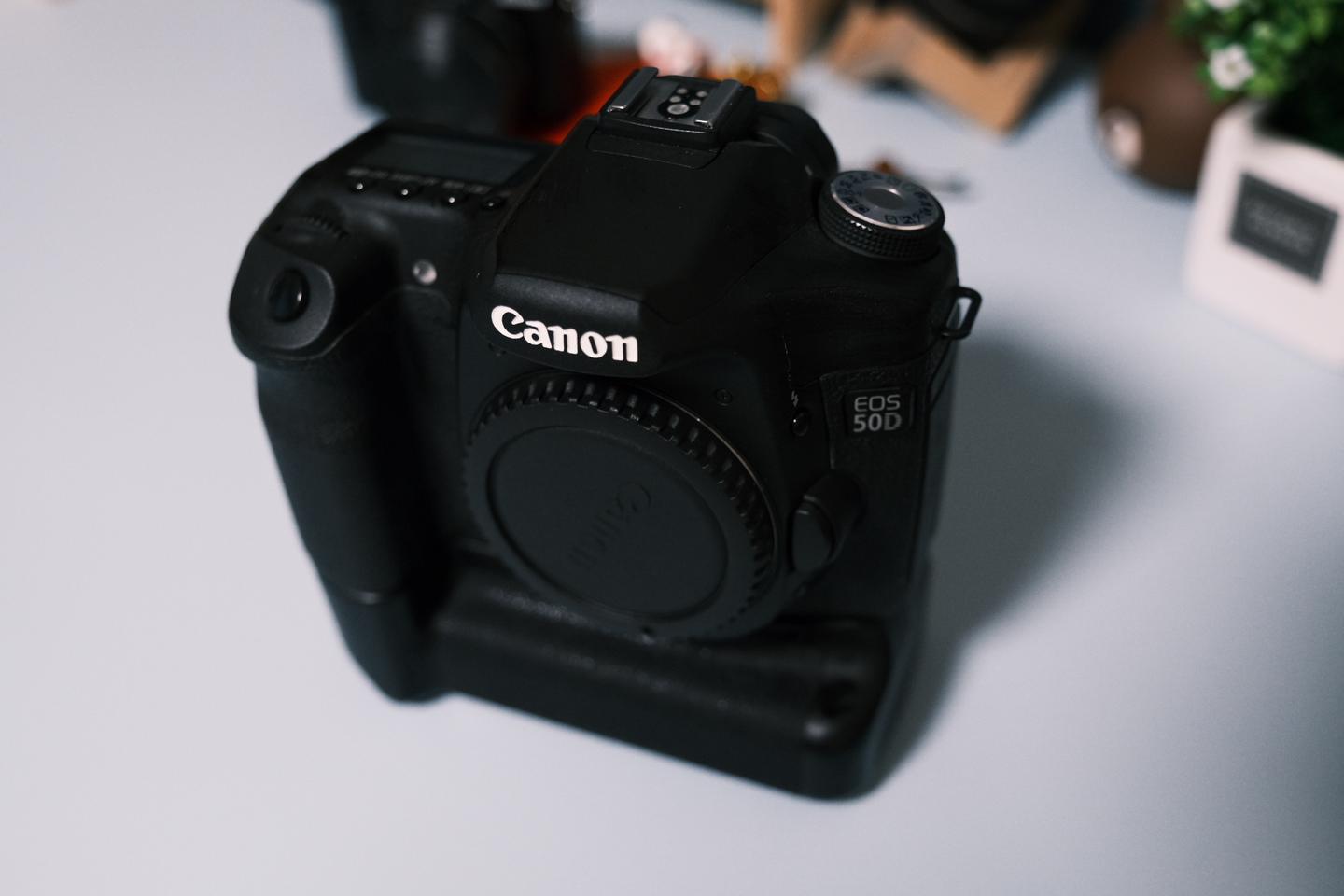 케논 50D   세로그립 밧데리4개