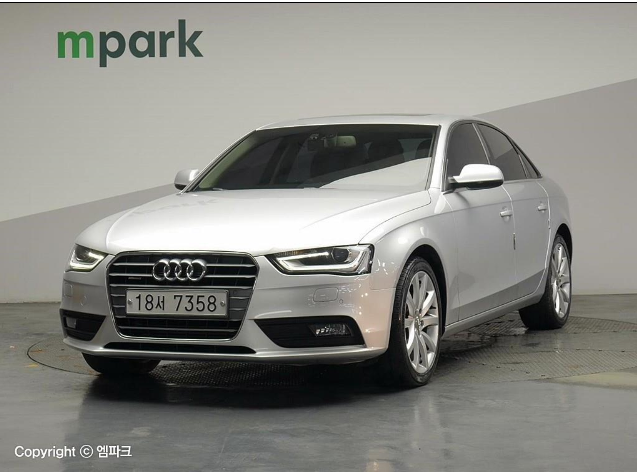 아우디 A4 [B8] 2.0 TDI 콰트로
