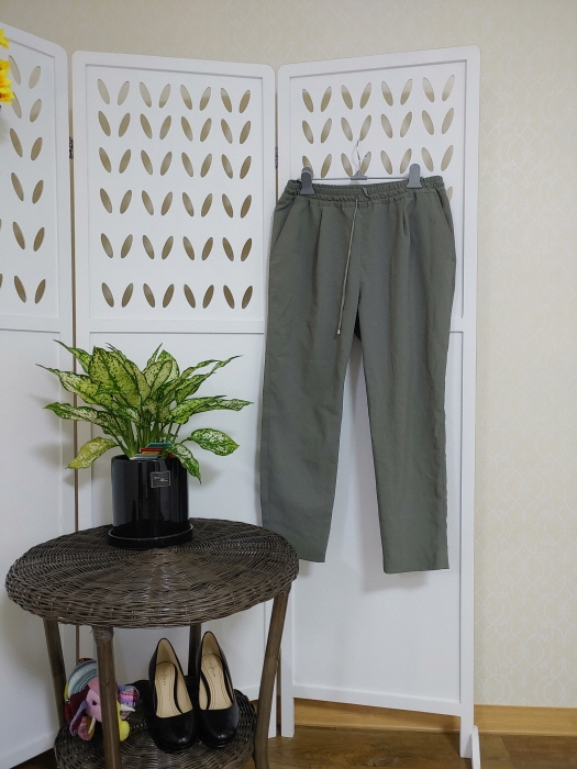 (2019년 1월제품)BCBG 정품 바지 (27정도)