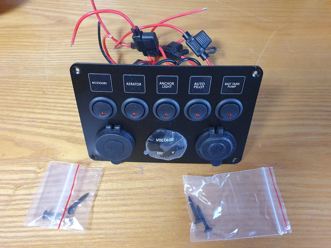 캠핑카 5스위치 컨트롤패널 12볼트 휴즈 내장 신품