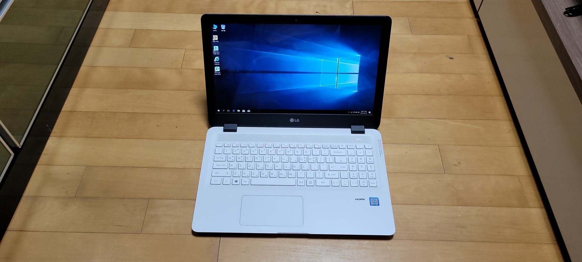 LG 울트라PC( 7세대/ 램8GB/ SSD/ 윈10/ 엑셀)