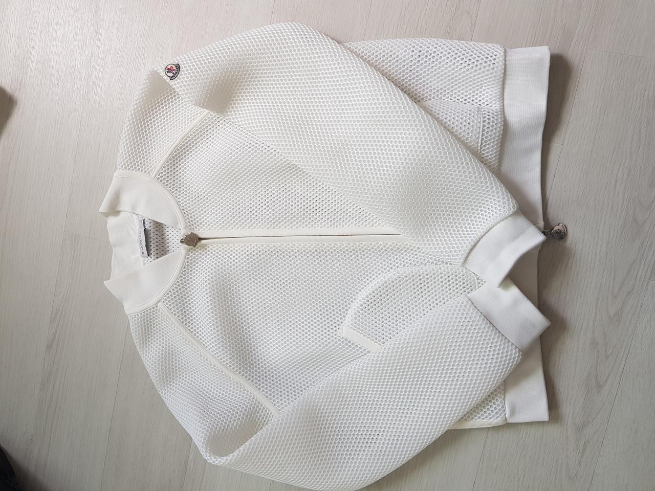 (정품)몽클레어 메쉬 자켓 (남녀공용,거의새것)