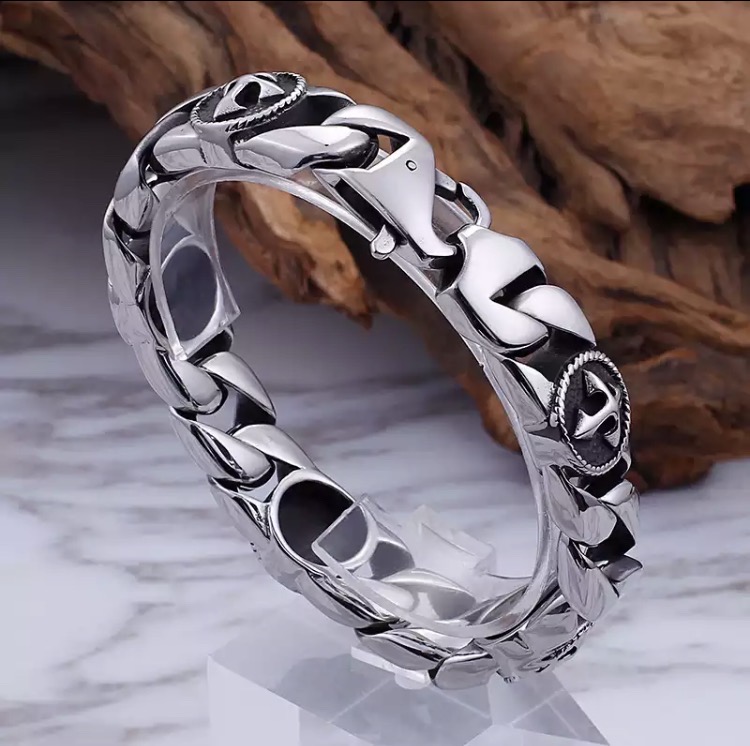 명품 남자 팔찌