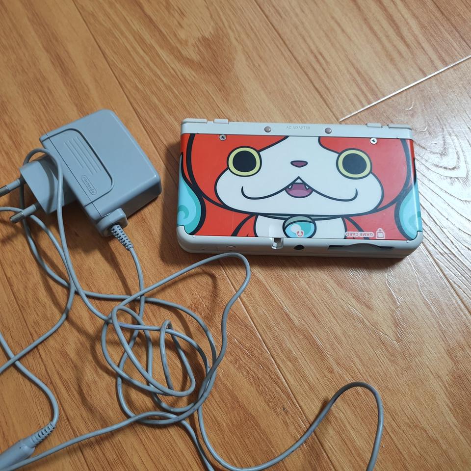 뉴 닌텐도  지바냥에디션 3ds 128기가 게임 130개짜리 2ds