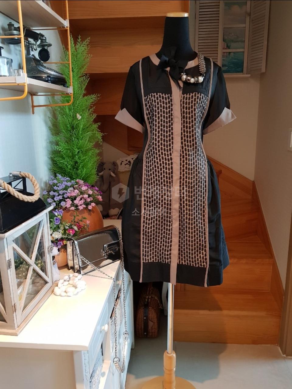 쉬폰 자수원피스