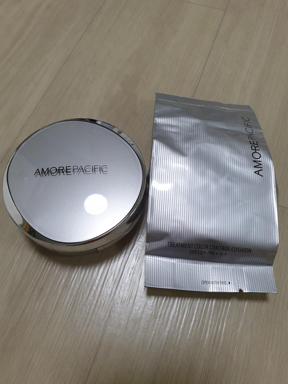 (미개봉)아모레퍼시픽 cc쿠션 100c 리필 + 케이스