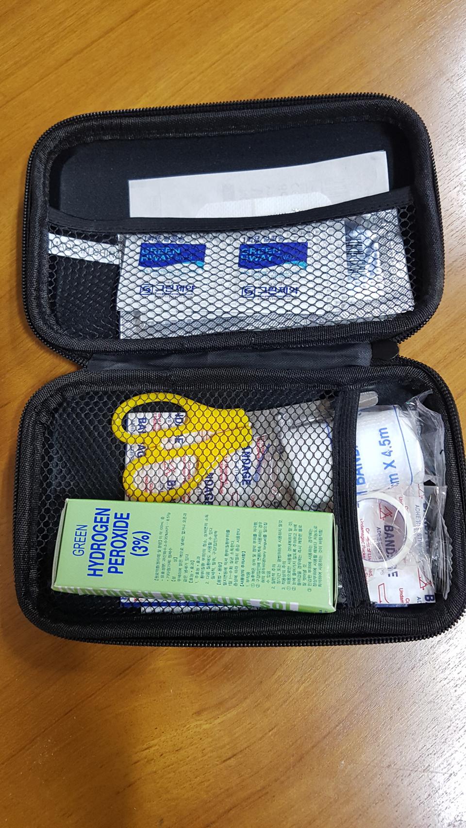 휴대용 구급약통 3개 일괄판매합니다.