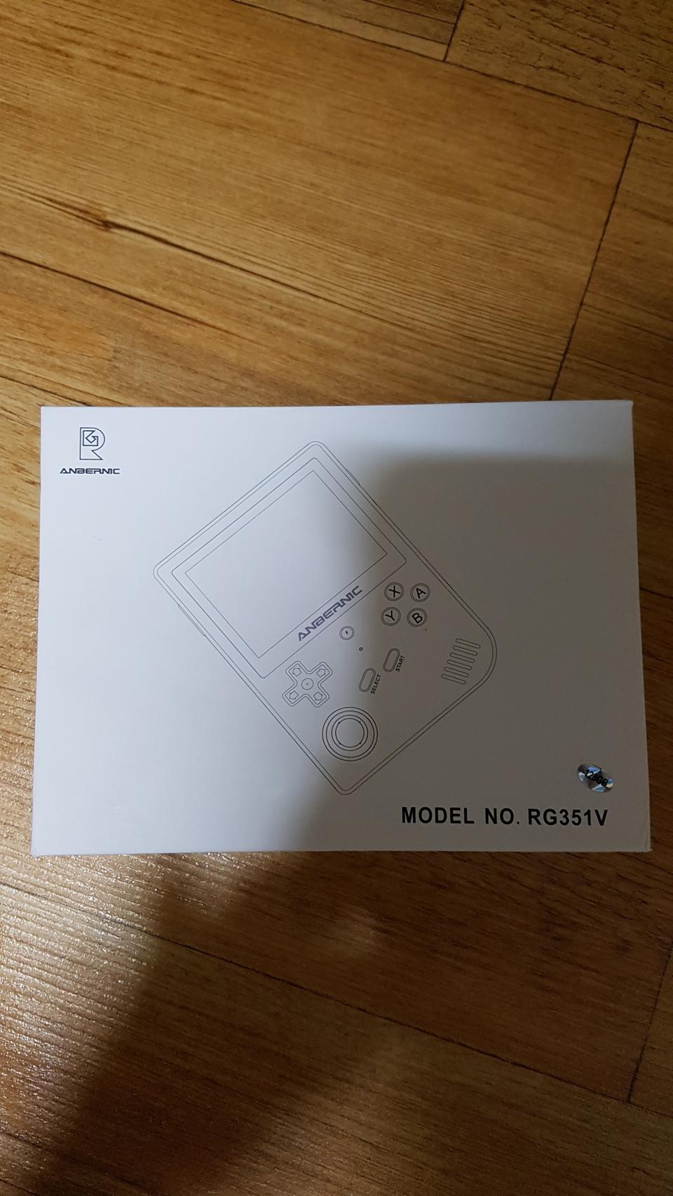 rg351v 128g 거의 새제품 판매합니다