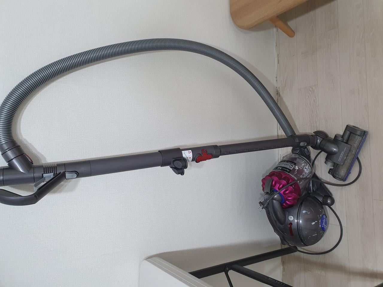 다이슨 청소기 DC46 카본파이버