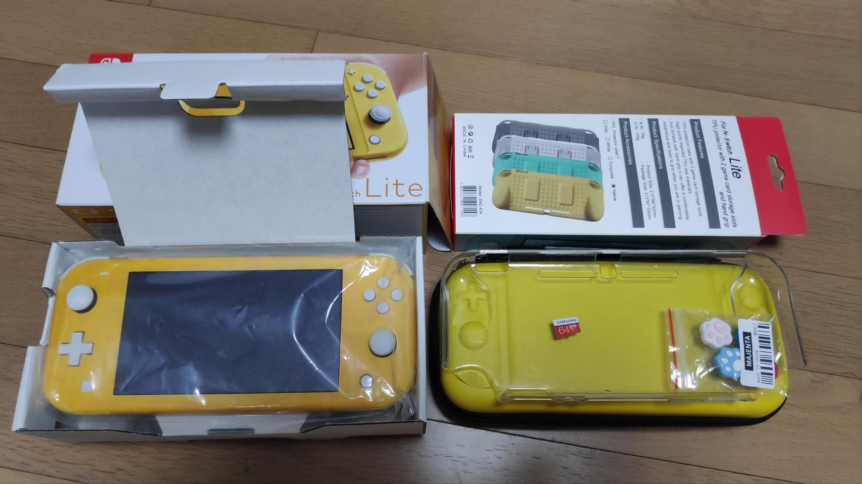 닌텐도 스위치 라이트 옐로우 풀박 + 64gb 메모리
