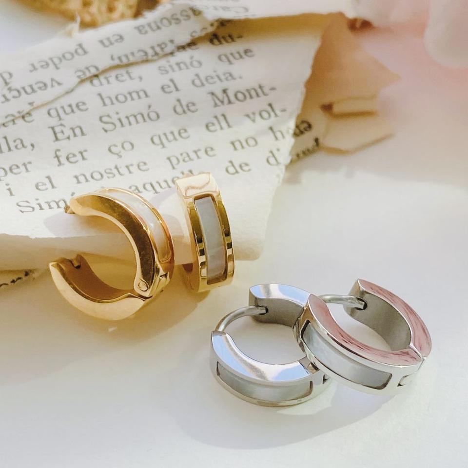 써지컬스틸 자개 링 귀걸이