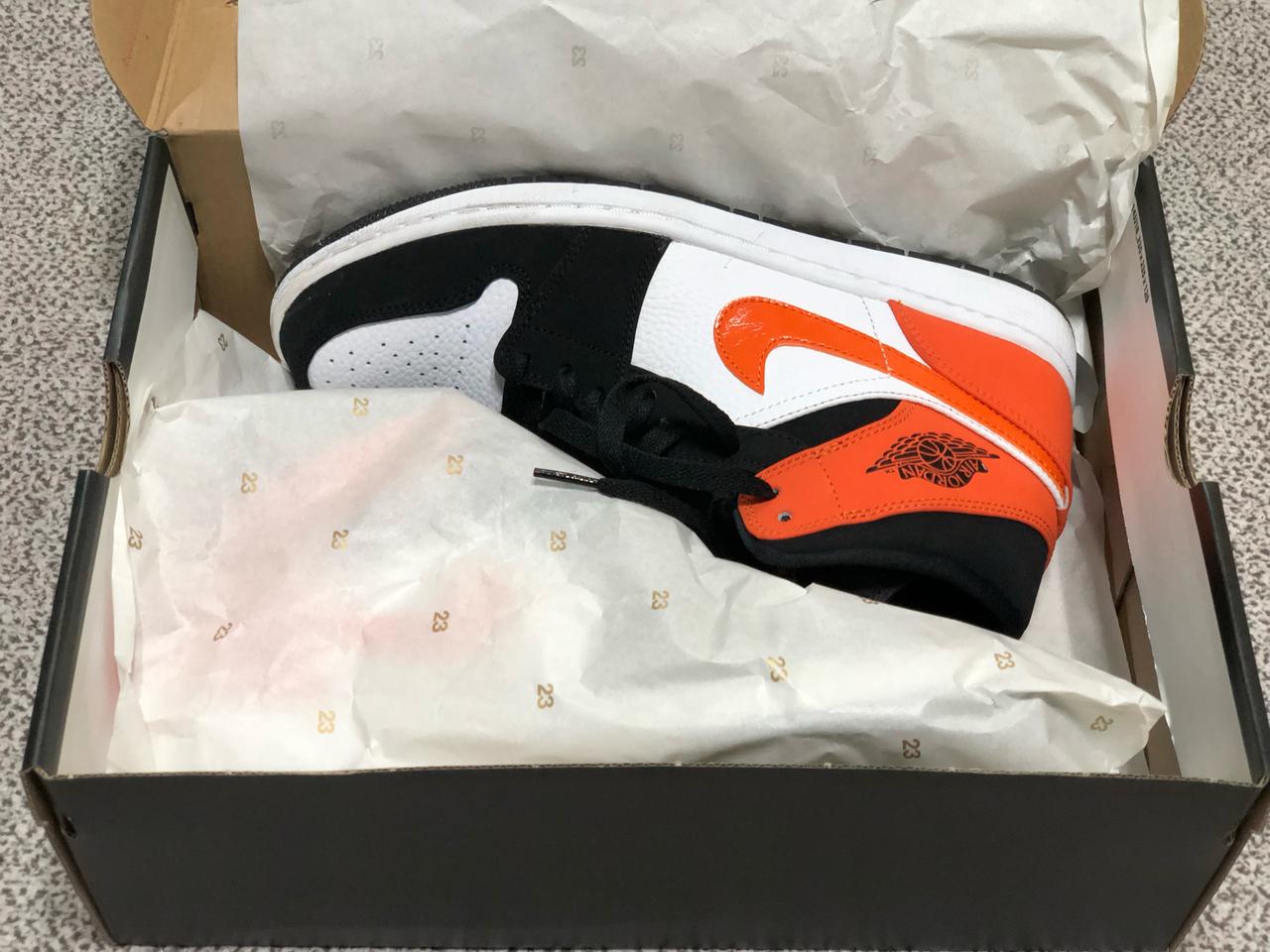 조던1 미드 백보드 270 사이즈