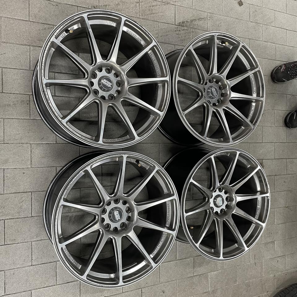 이모션 텐알 19인치 중고휠 팝니다.