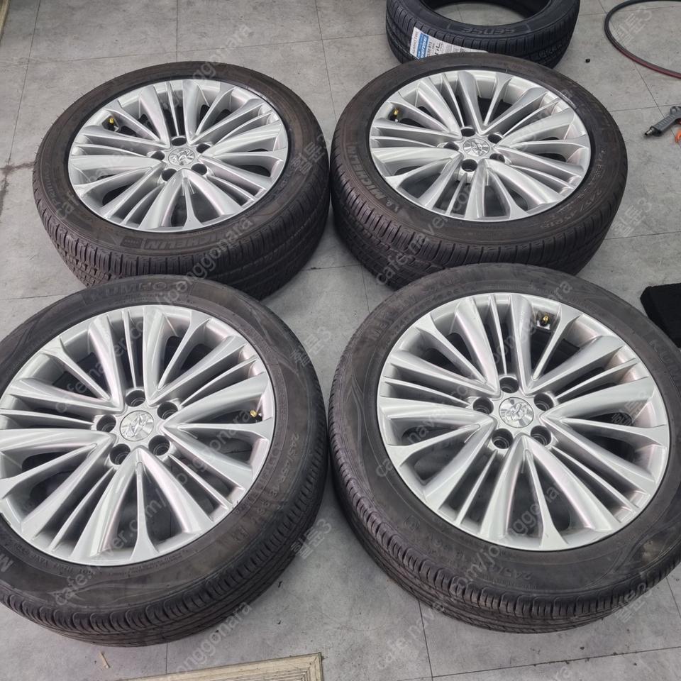 아슬란 순정 18인치 중고 휠타이어 팝니다