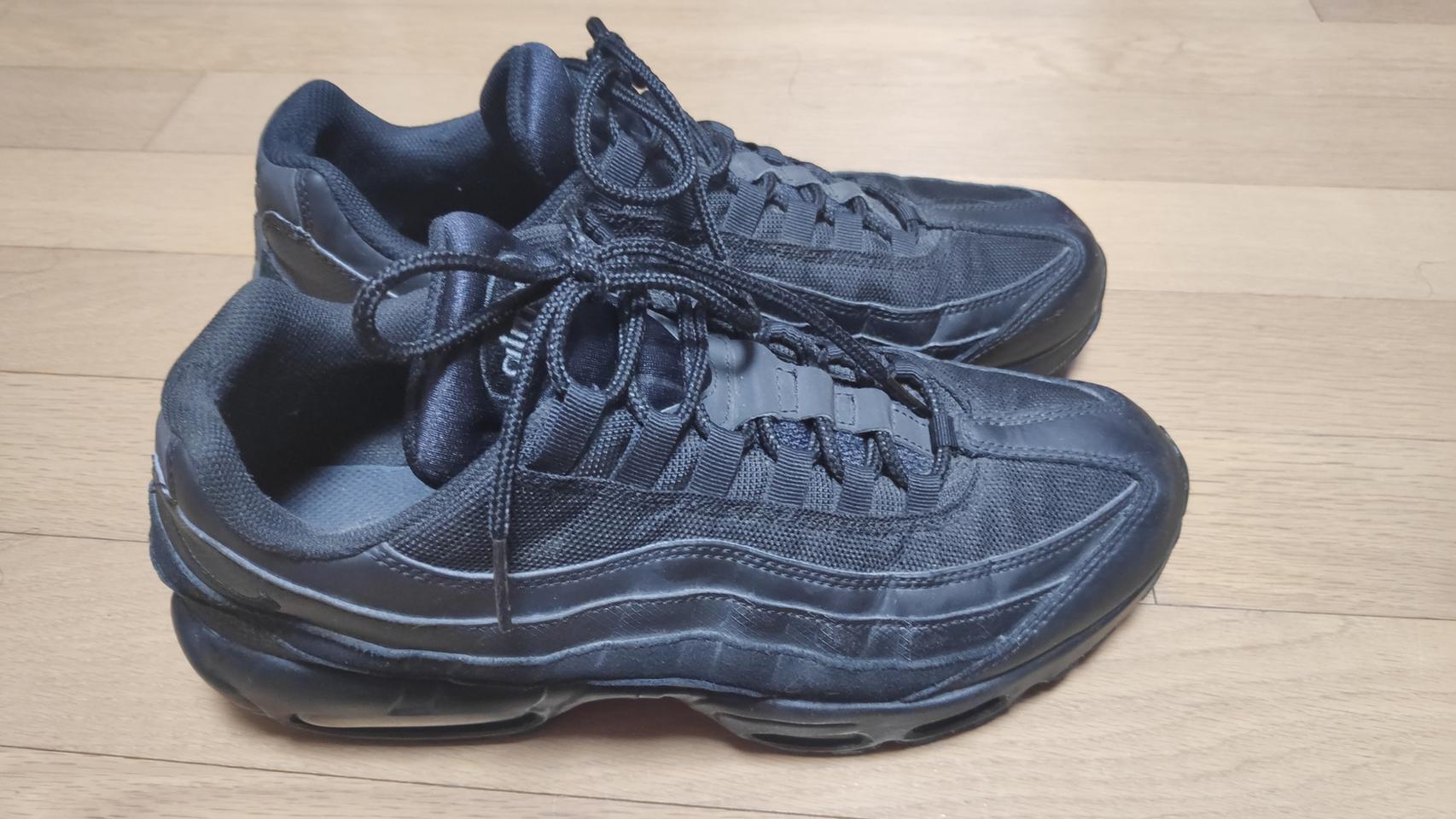 나이키 에어맥스95 트리플블랙 (280)