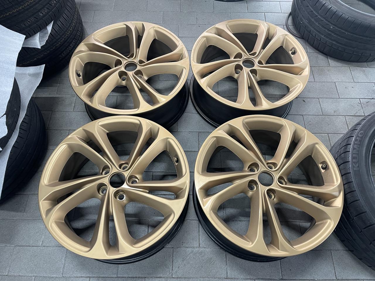 싼타페TM 인스퍼레이션 19인치 브론즈 무기스 휠 판매