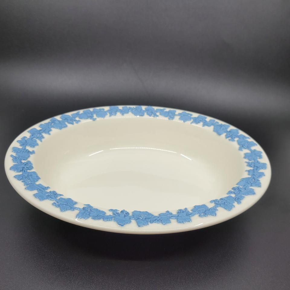 웨지우드 퀸즈웨어 라벤다 온 크림 오발볼