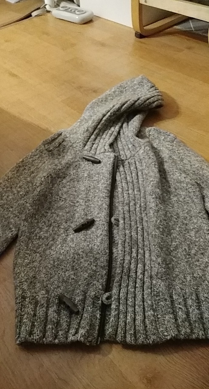 7~8세 아동 옷과 신발등 한 박스