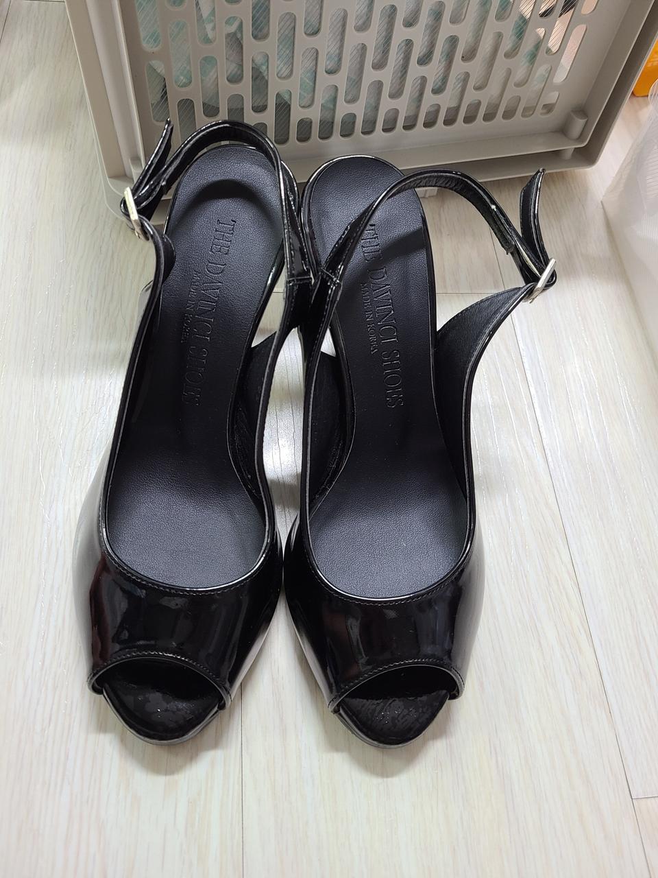 여자 샌들 240 상태좋아요^^