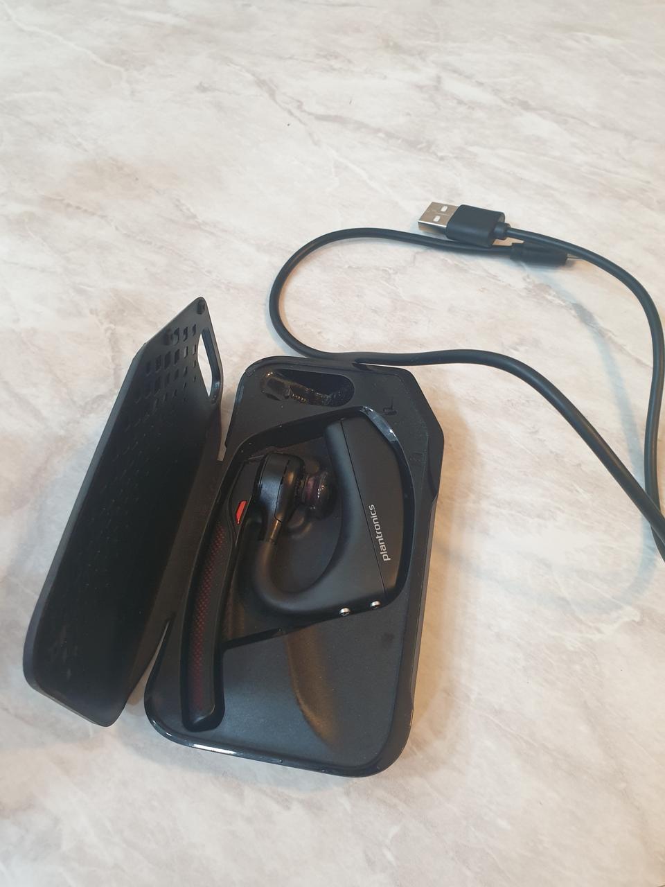 플랜트로닉스 5200 블루투스이어폰