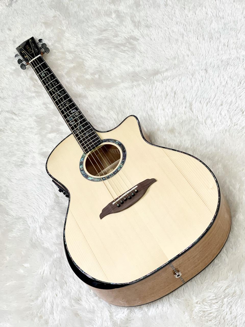 택배가능 / 최고급 올솔리드 국내 수제제작 통기타