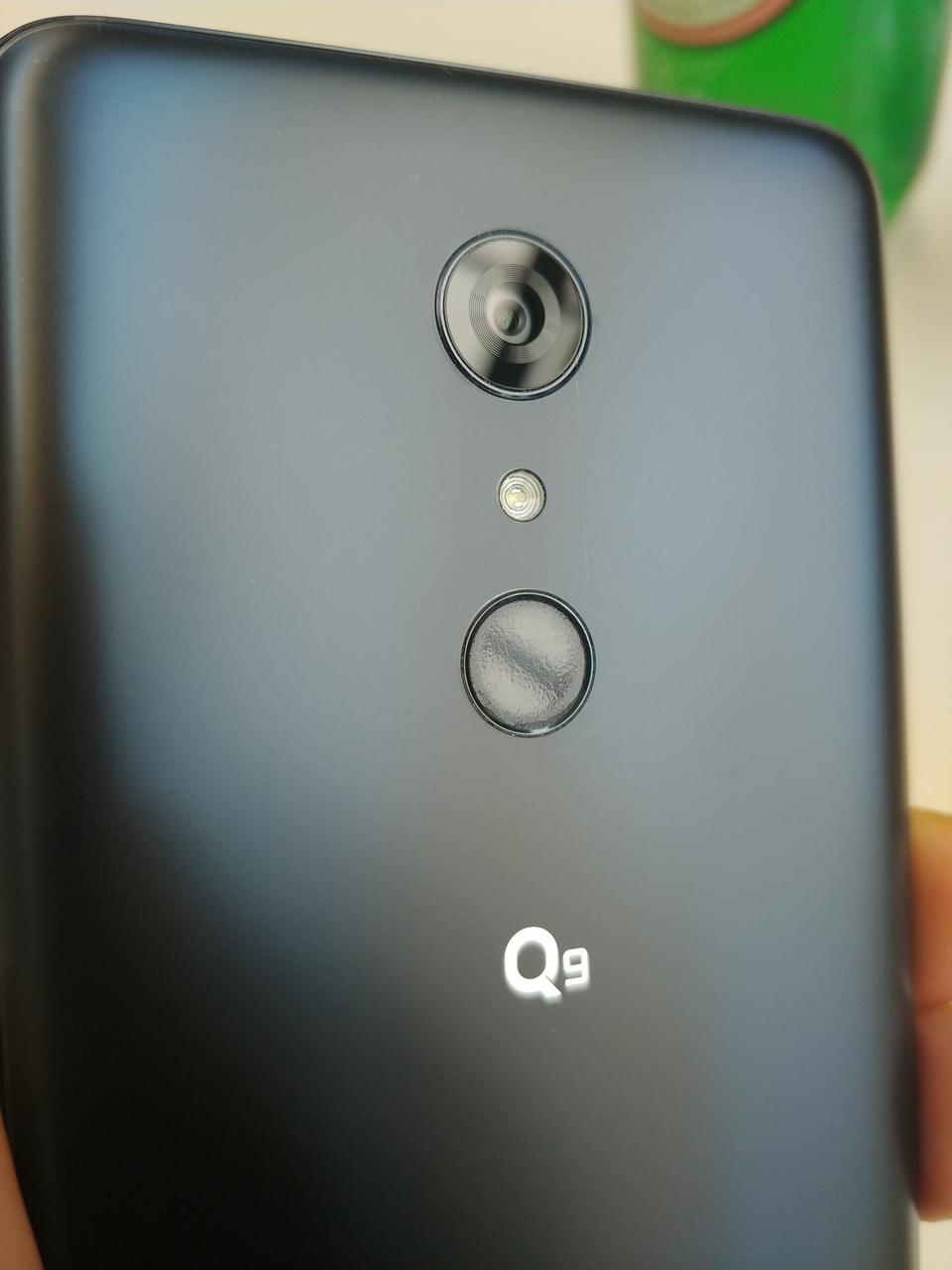 LG Q9 (액정 신품 교체)