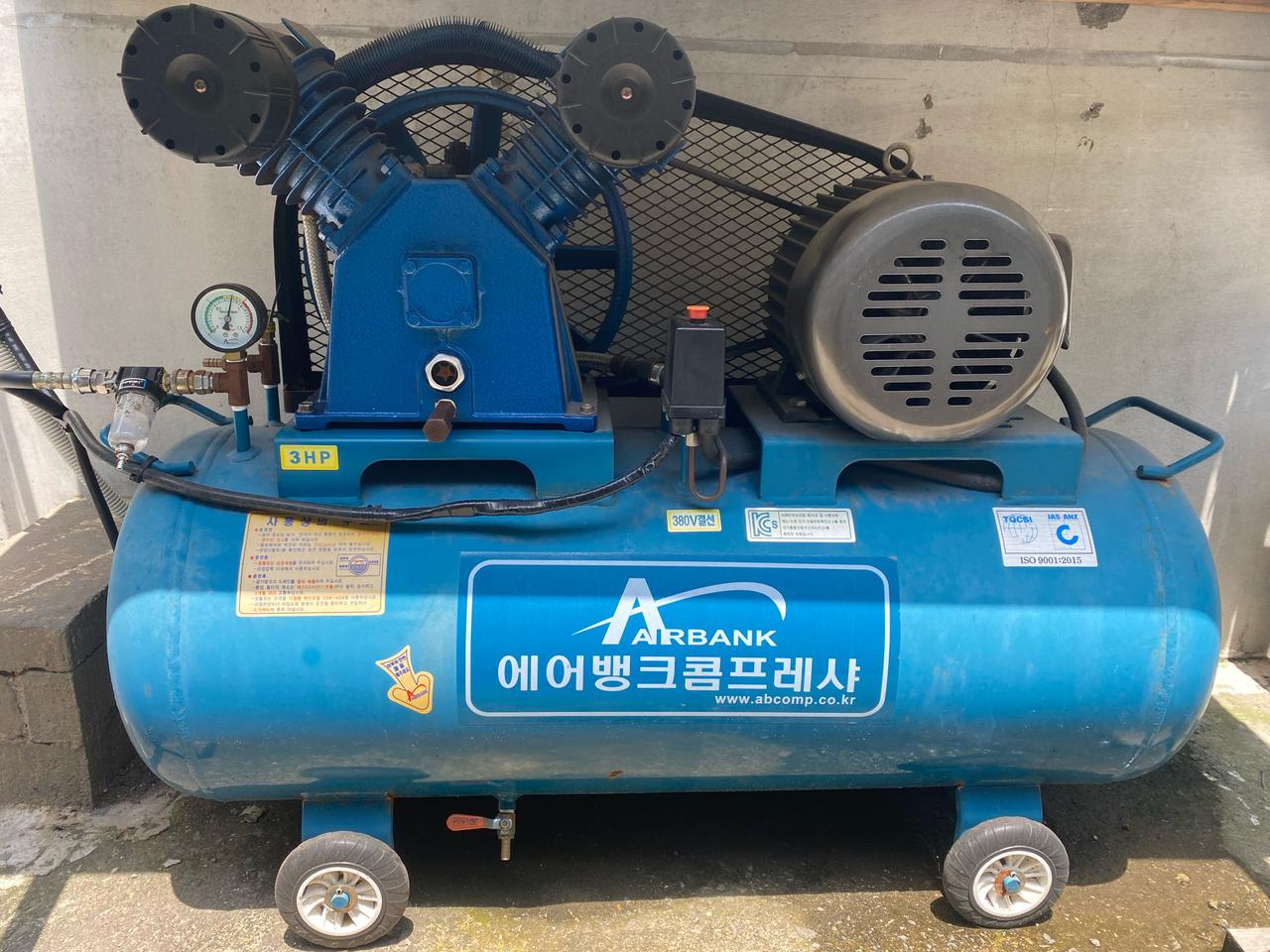 중고 에어뱅크 콤프레셔 판매합니다 3상
