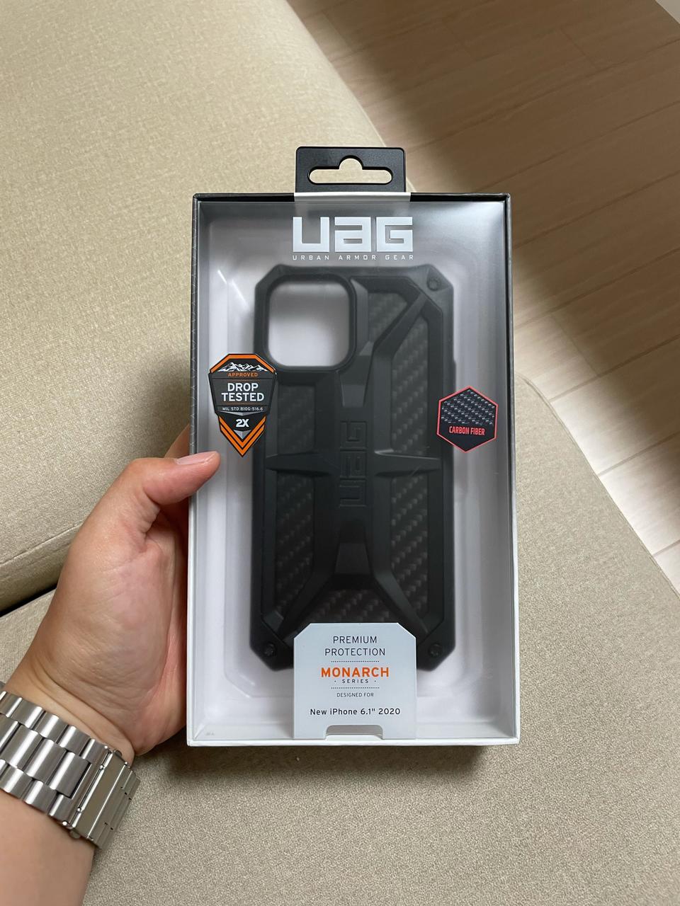 아이폰12프로 uag 카본 케이스