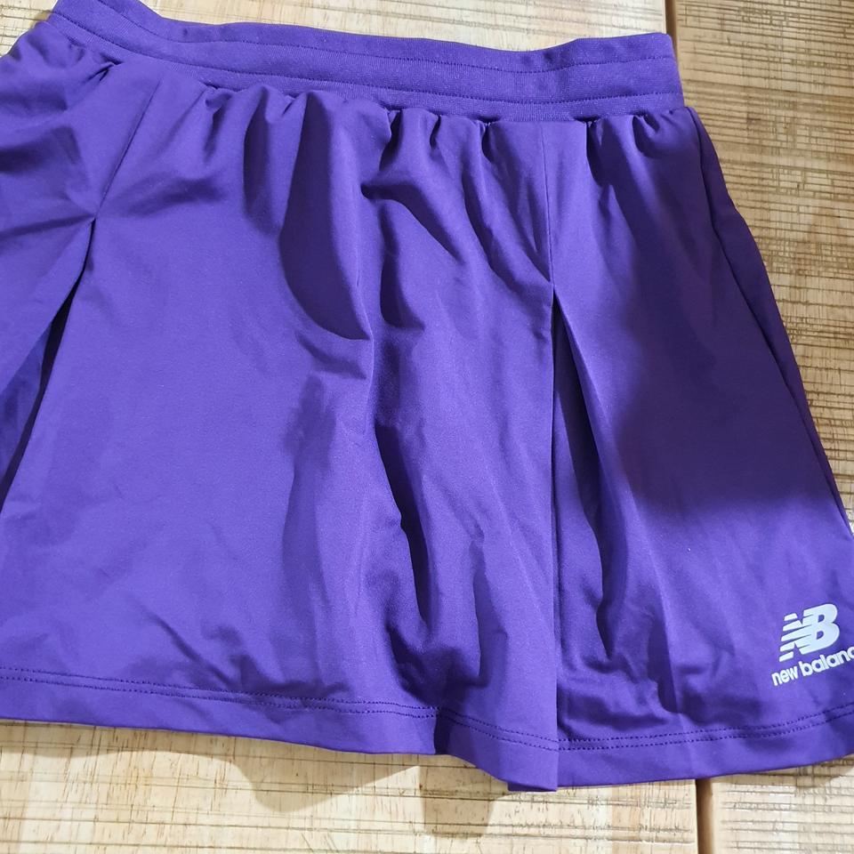 뉴발란스키즈 치마바지셋트입니다