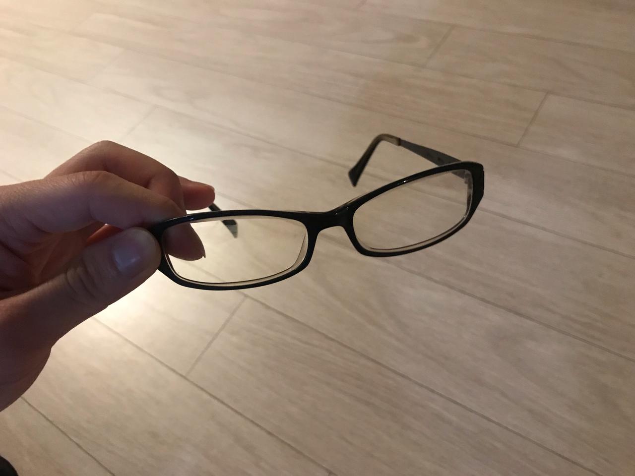 검정 뿔테 자외선차단 안경