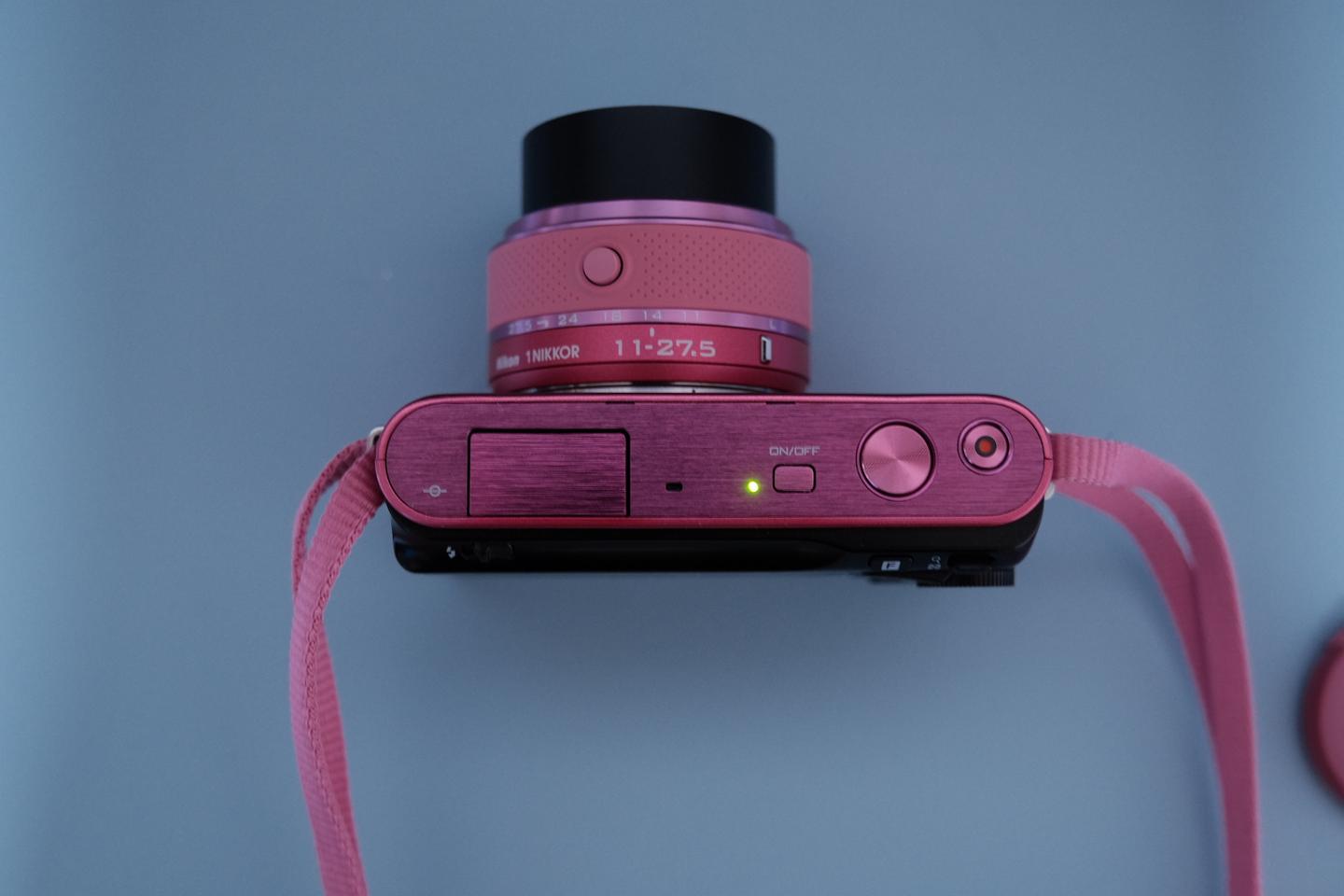 니콘J2 미러리스