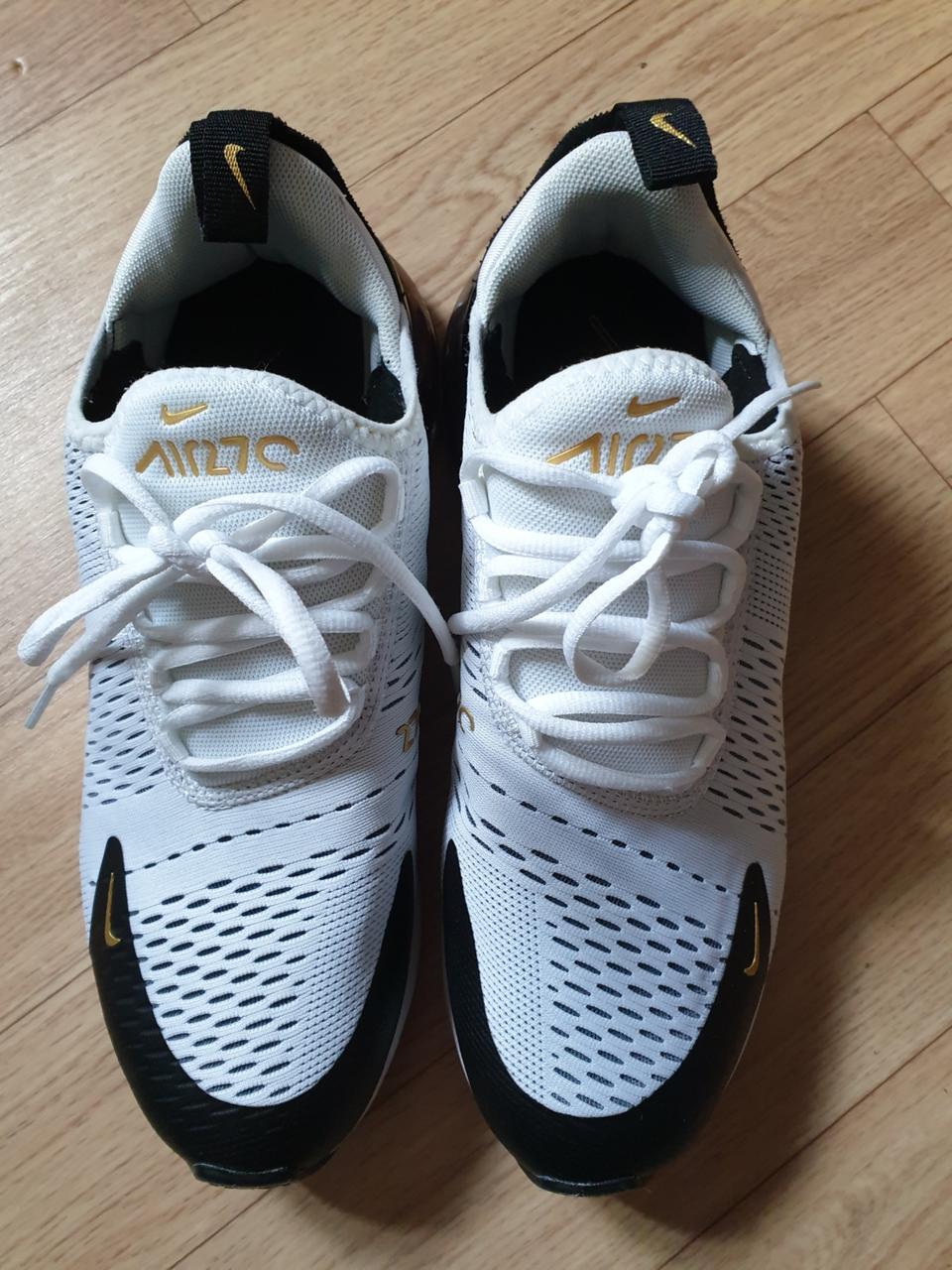 나이키에어맥스270