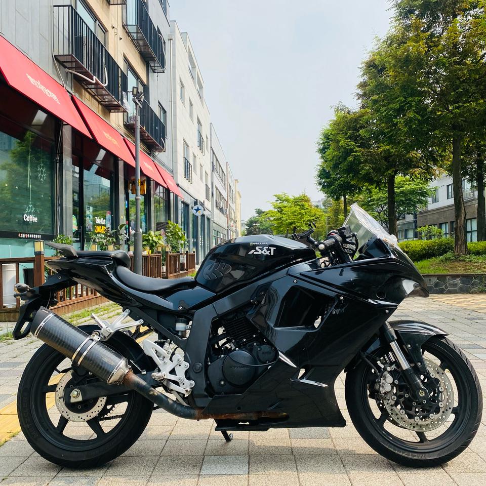 @Kr모터스 코멧250Rc 차량 판매합니다.@