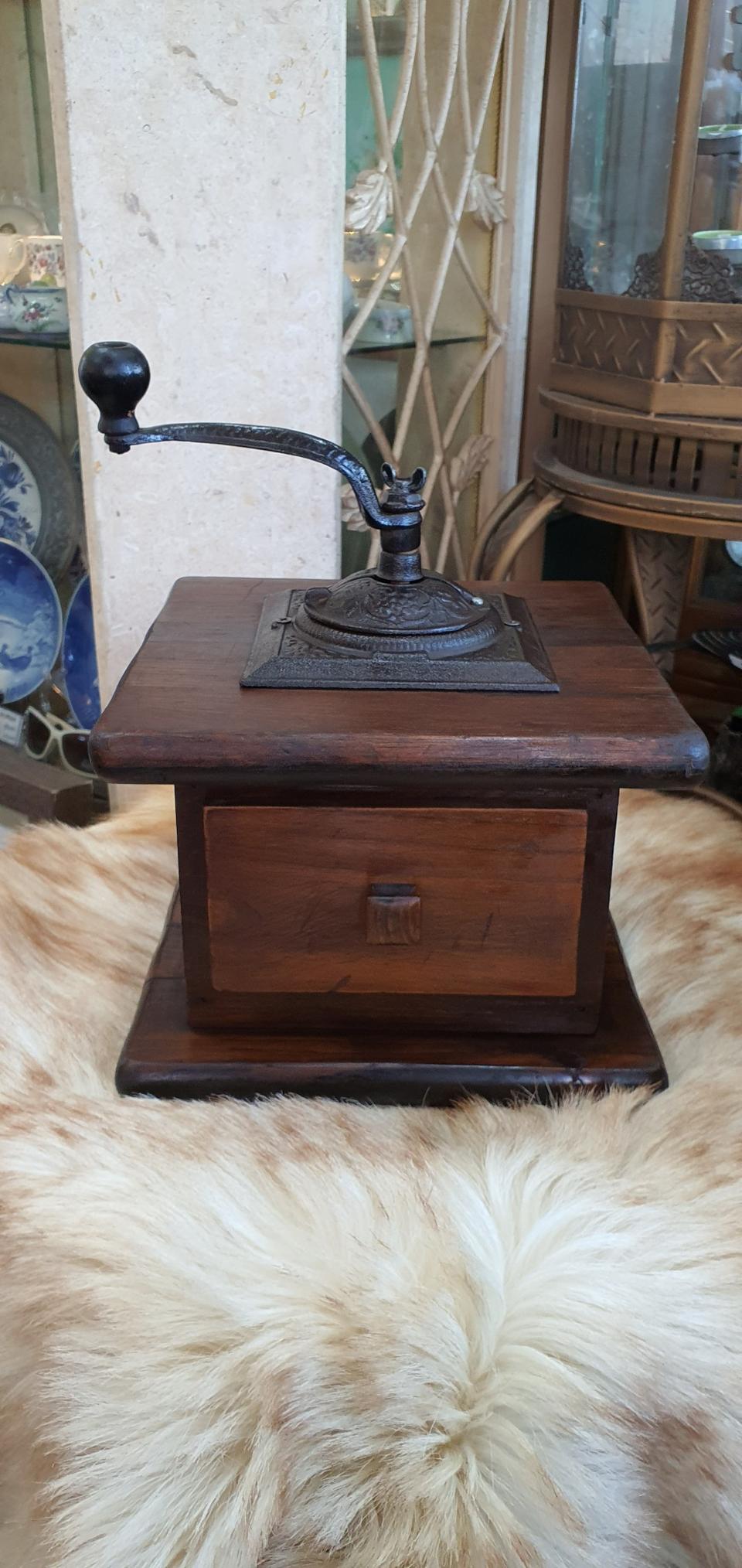 (빈티지.엔틱.희귀품)미국제 대형 원목 커피그라인드.커피밀