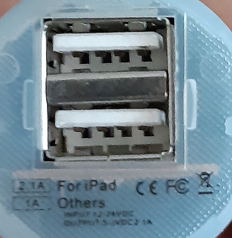 차량용 시거잭 충전기 2A(10.5W) 판매합니다