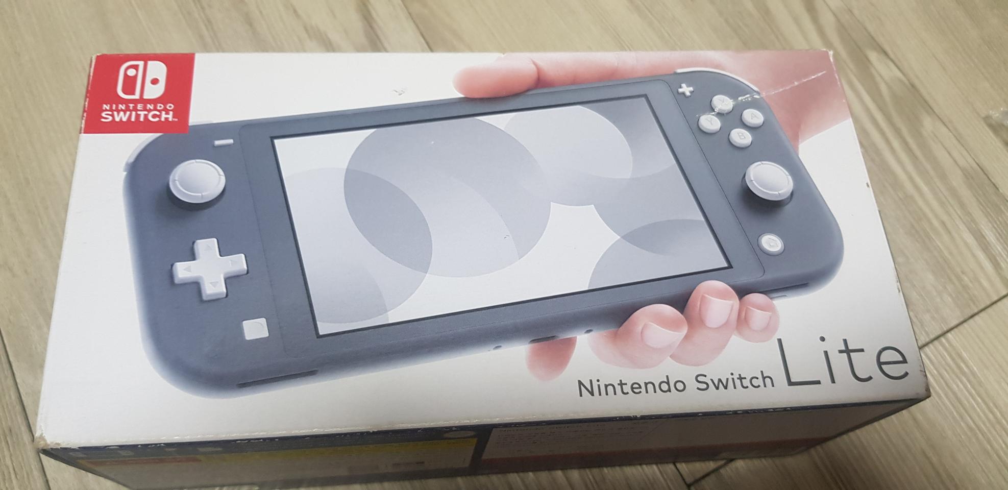 닌텐도스위치라이트 미개봉팝니다
