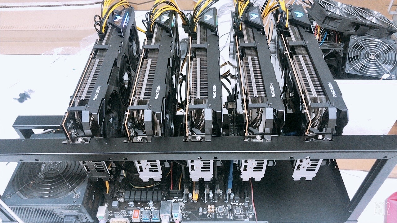 이더리움 채굴기 6700xt 5웨이