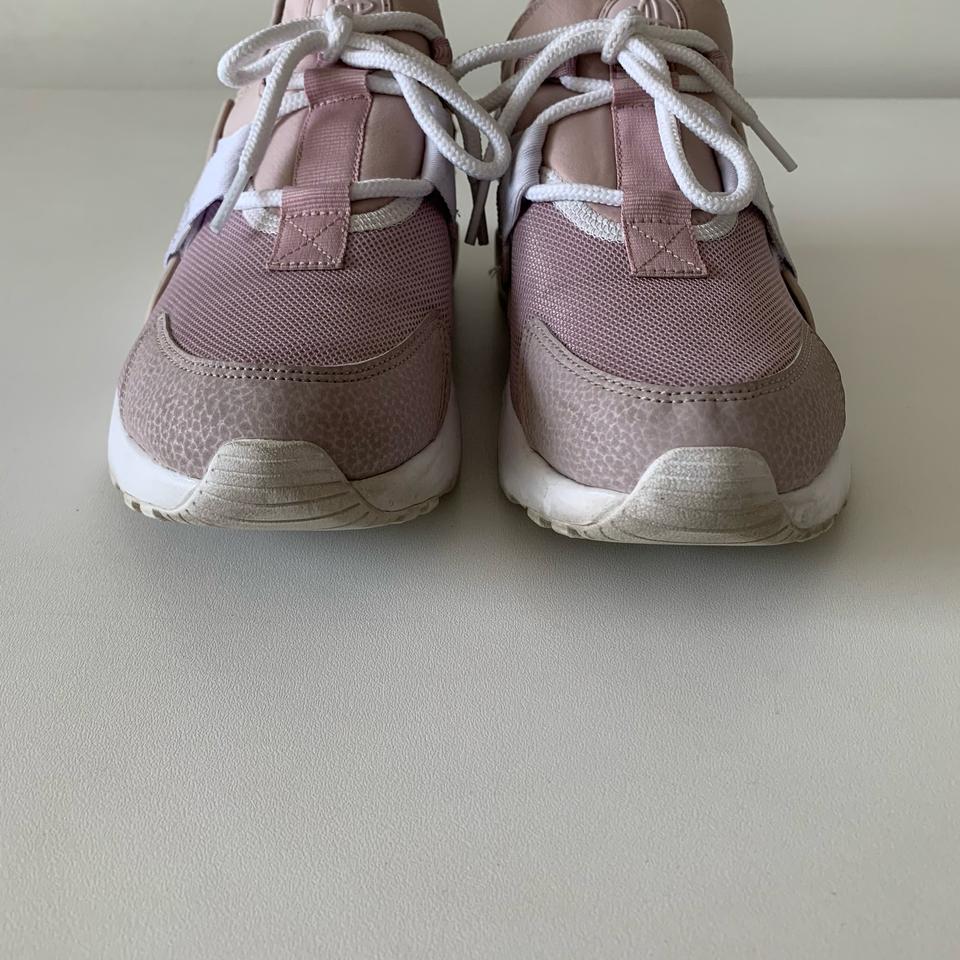 (정품) 나이키 허라취 시티로우 핑크 (245mm)