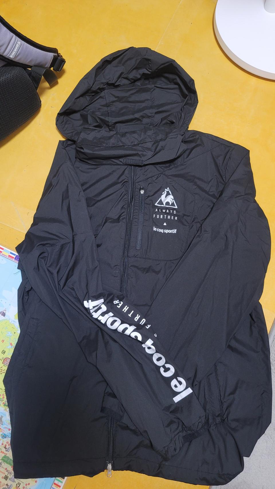 르꼬끄 바람막이 팝니다