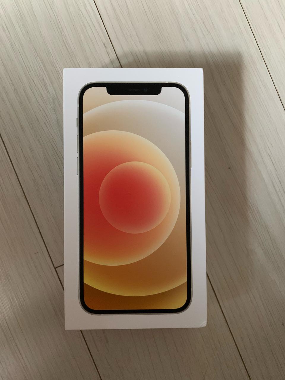 아이폰12 128 화이트 자급제 단순개봉 팔아요