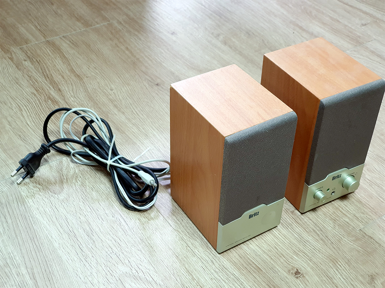 브리츠 BR-1000A CUVE