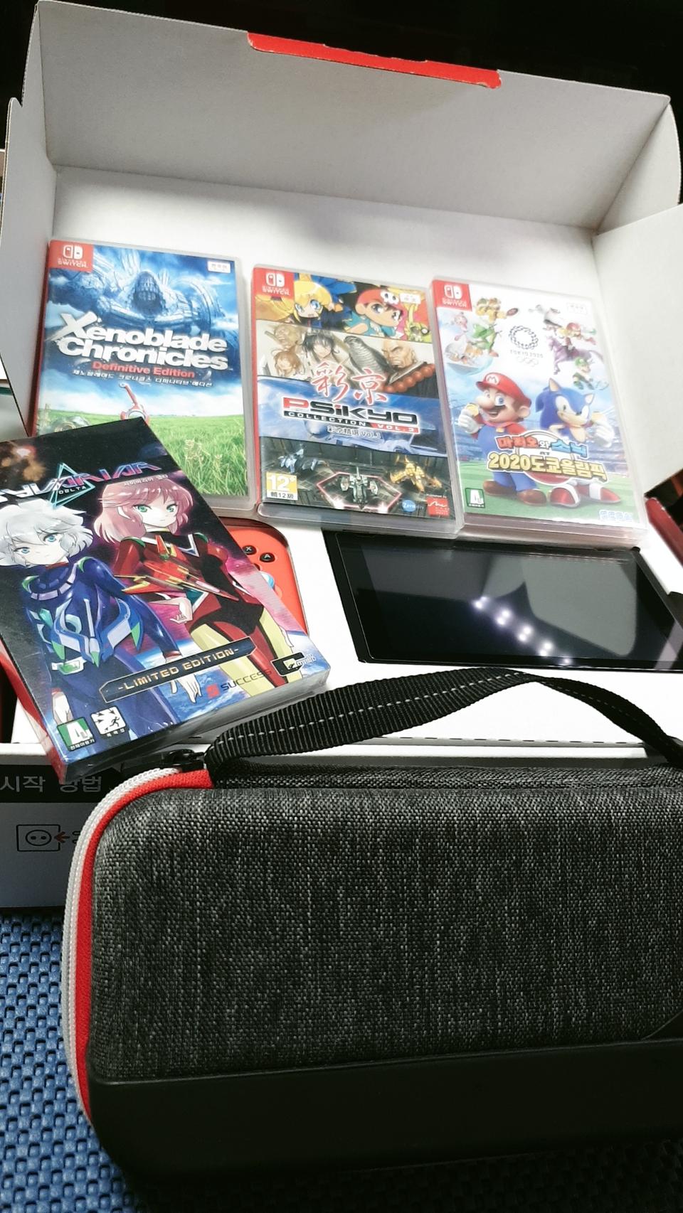 닌텐도 스위치 개선판 + 칩3종 + 악세사리