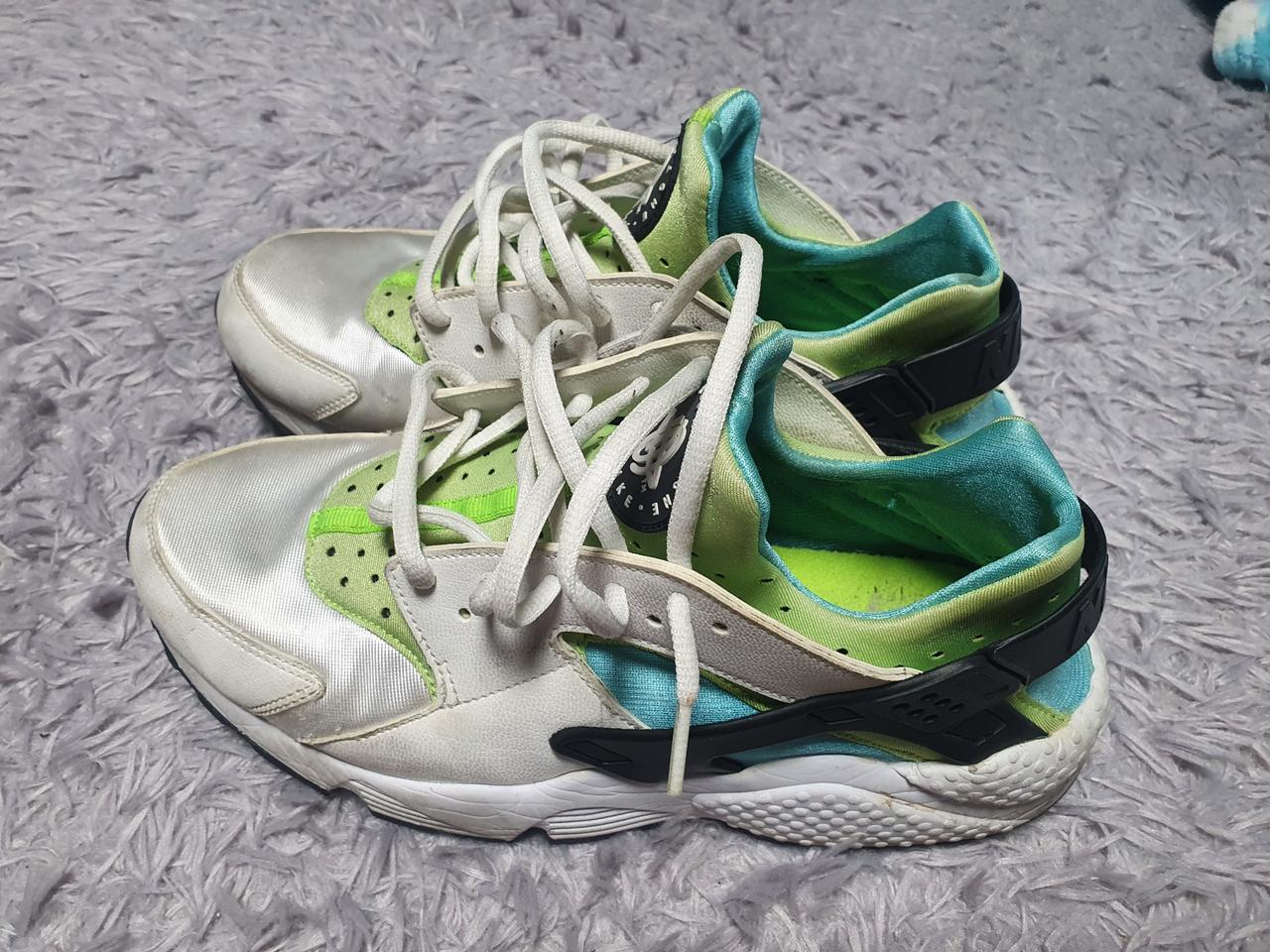 나이키 허라취 판매합니다