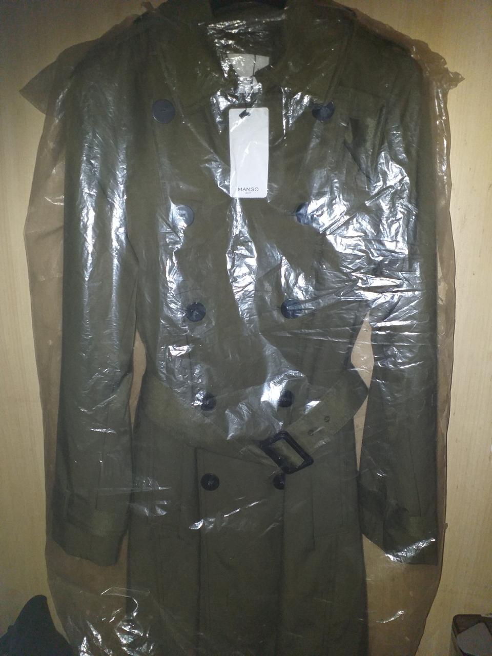 MANGO 트렌치 코트