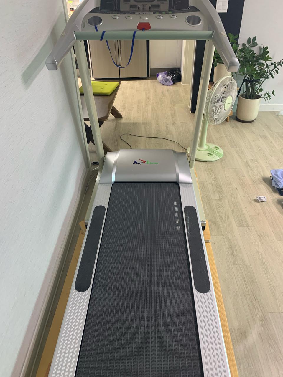 은성헬스빌 골드원 런닝머신