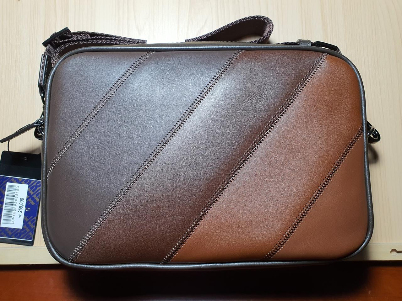 엘칸토 가죽 메신저백(새상품)