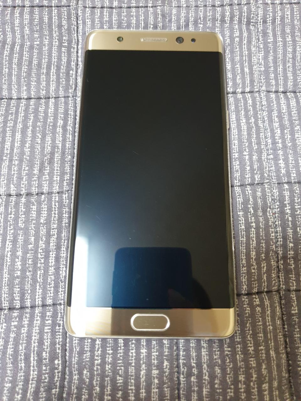 갤럭시노트FE 64기가 골드 단품 7만원에 팝니다