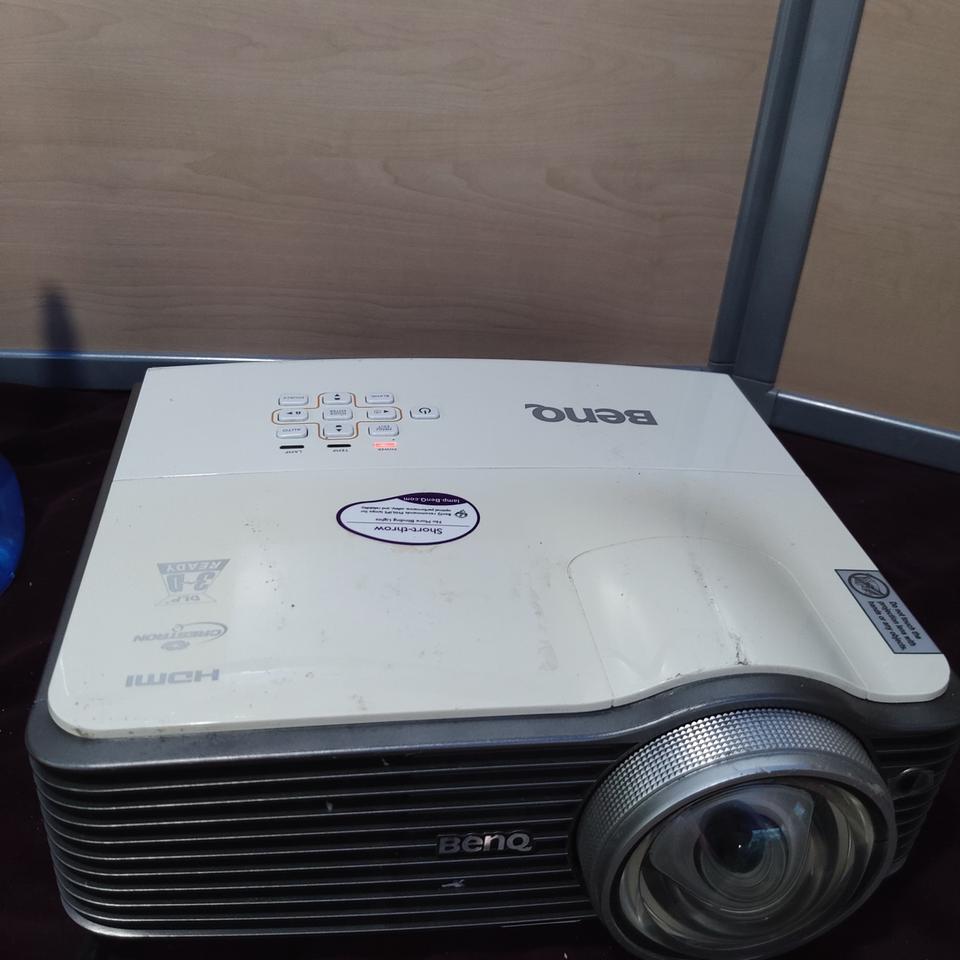 BANQ 빔프로젝터  단초점