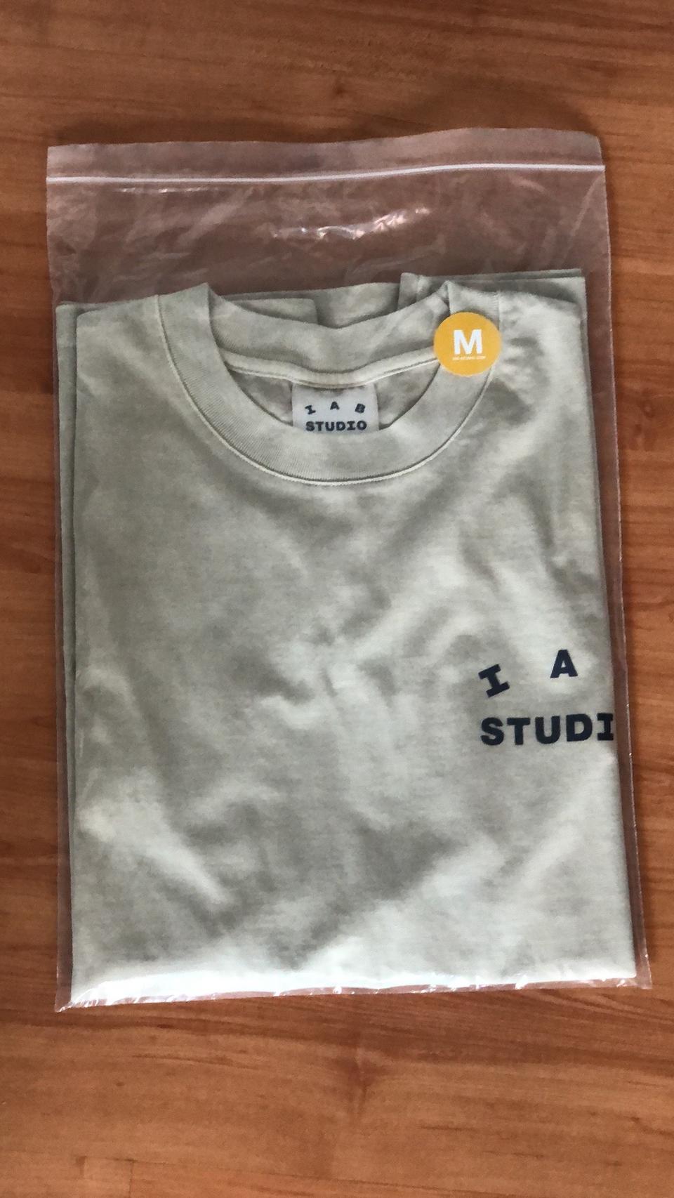 새상품 아이앱 스튜디오 반팔 오트밀 M